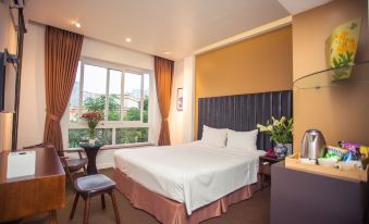 Dinh Hotel