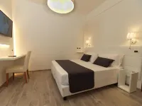 Hotel Florence Hotels in San Costanzo