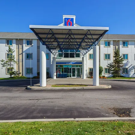 Motel 6 Whitby, on - Toronto East