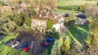 Woodland Manor Hotel - Parkplatz