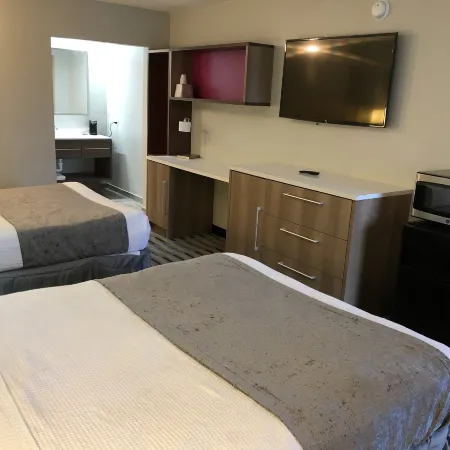 All Seasons Inn & Suites