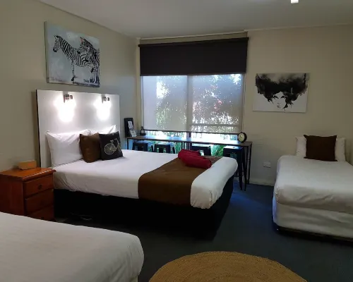 บิดจี มอเตอร์ อินน์ โรงแรมในเฮย์