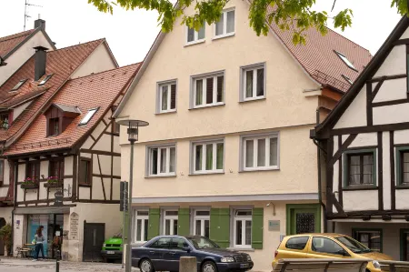 Stadthaus Gut Hügle Отели в г. Берг