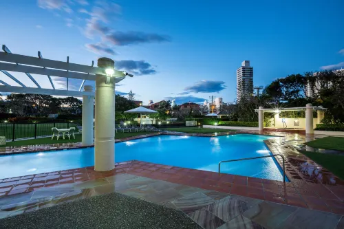 Belle Maison Broadbeach Resort Holiday Apartments