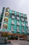 Hotel Aruuman Simpanglima Semarang Hotels near Dian Nuswantoro University