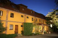 Hotel Wenzels Hof Hotels in der Nähe von Zeitgeist der DDR