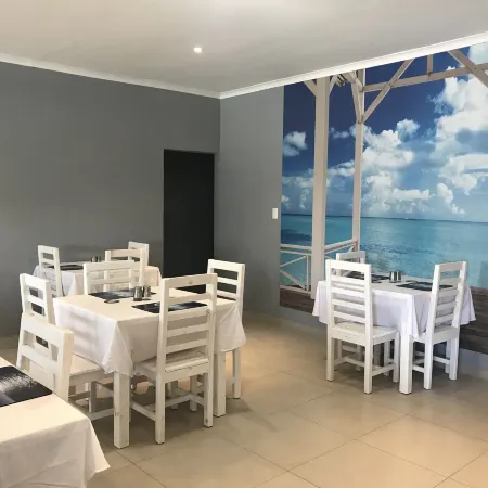 Bella Luna B&B Отели в г. Уолфиш-Бей