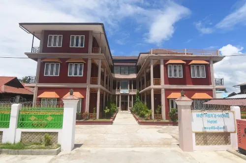 Mother's Home Hotel - 2-Star