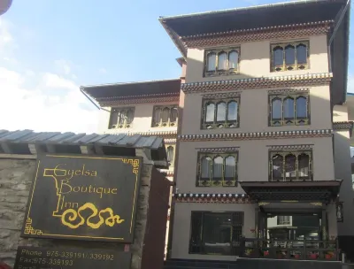 Gyelsa Boutique فنادق في 