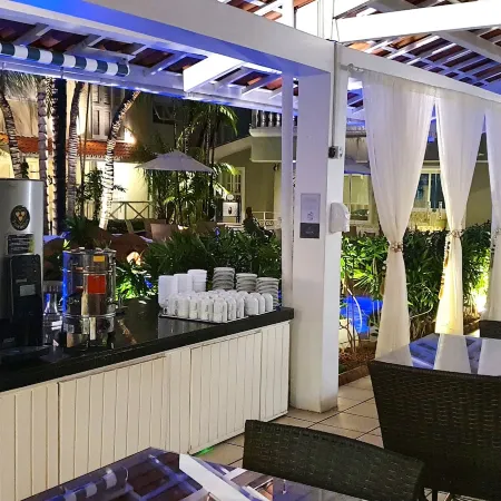 Hotel Villa Mayor Charme - Fortaleza Отели рядом с достопримечательностью «Пляж Мейрелеш»