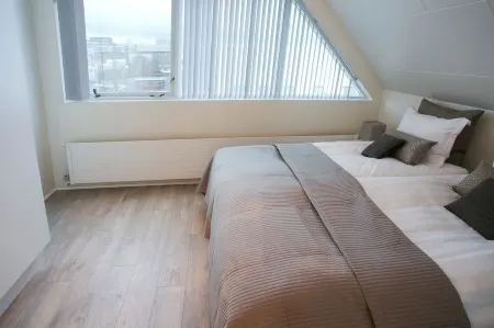 Penthouse Downtown with Free Parking