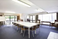 أسور ماسيز موتور إن آند كونفرنس سنتر