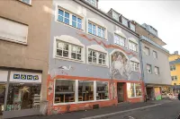 Wohnen im Herzen der Altstadt moderne Innenstadt Wohnung -  Ferienwohnungen