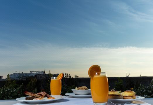 4. 아테네 멘션 럭..