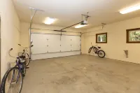 Gordon Lodge - parking