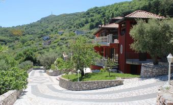 Divine Holiday Home in Giosa Marea with Sauna & Hot Tub