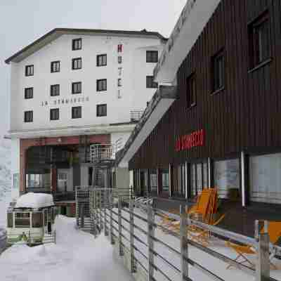 Hotel lo Stambecco Hotel Exterior