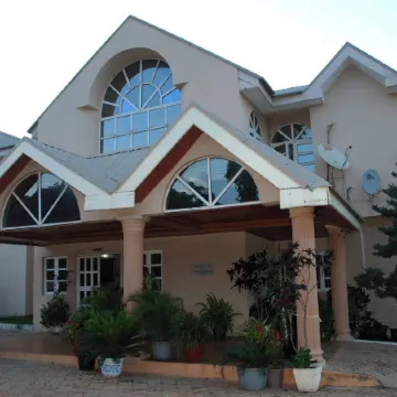 Novel Suites & Resorts