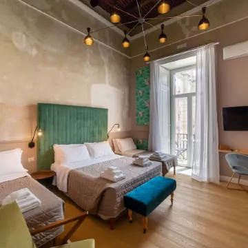 The Duomo House by House in Naples