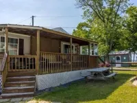Shady Shores Campground Hotels in Cayuga County