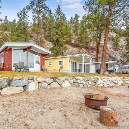 Cozy Cottage by the Lakeshore #4