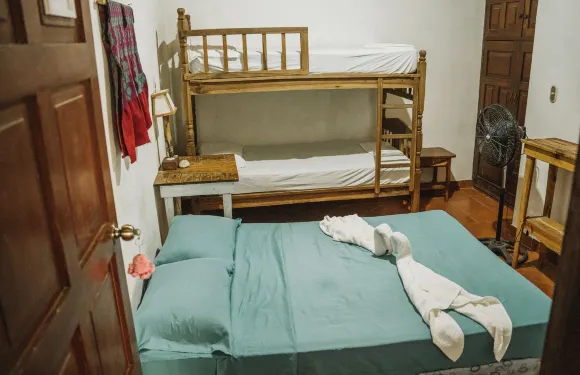 卡拉科利託旅館