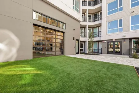 Placemakr Reno Отели рядом с достопримечательностью «Пайонир Сентер фор Перформинг Артс»