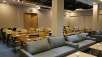 Opi Indah Hotel - Phòng tập thể hình