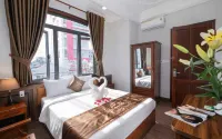 Jade Hotel