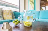 마나티 비치 겟어웨이, 프라이빗 풀 + 선룸 있음