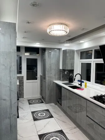 Manchester - 1 Bed- Garden - Parking Отели рядом с достопримечательностью «Cheetham Hebrew Congregation»