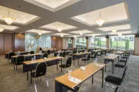 Surya Hotel & Cottages Prigen فنادق في Purwodadi