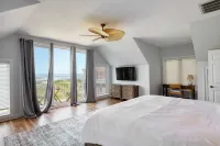 Beachwalk by AvantStay Hilton Head Oasis Steps from Singleton Beach