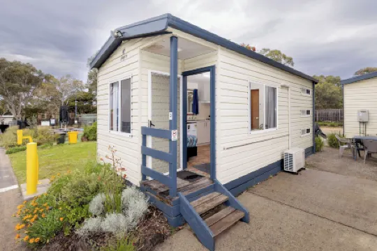 Pet Friendly Stays - Big4 Aireys Inlet