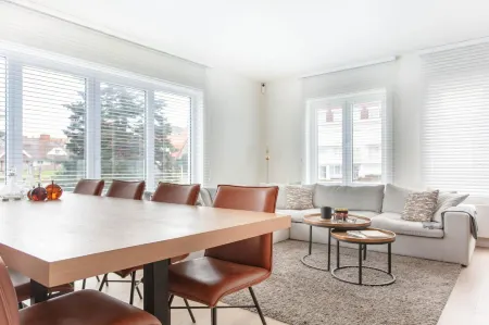 Elegant Coastal Retreat in Knokke-heist Отели в г. Кнокке-Хейст