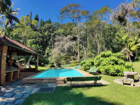 Paradisiacal Site in National Park Отели рядом с достопримечательностью «Praca Olimpica»