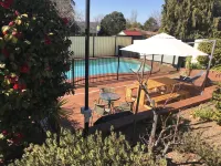 Hideaway Motor Inn - Swimmingpools