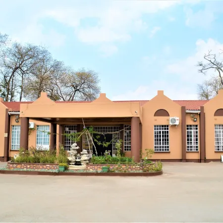 Riverside Hotel and Conference Centre