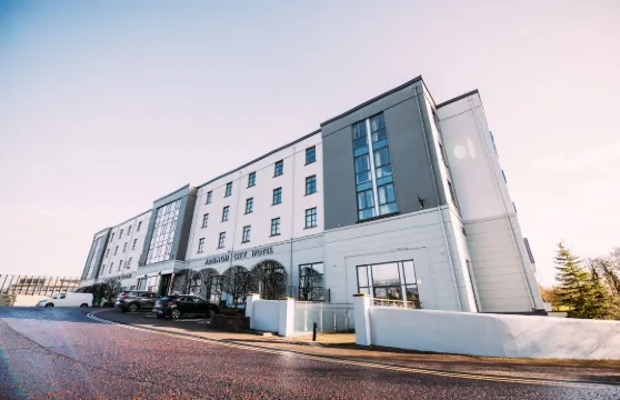 偉大民族阿爾馬城市酒店