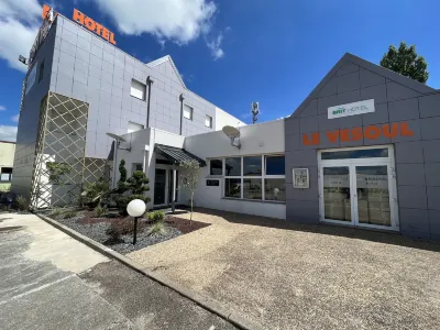 Brit Hotel le Vesoul Các khách sạn gần Imea Business School Campus Vesoul