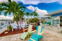 Saylor's Bay | House in Key Colony Beach with ocean views 키콜로니 비치 호텔