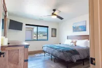 Pool, Sauna, Hot Tub, King Size Bed, BBQ, Easy Access to Sedona @Dark Sky Ranch!