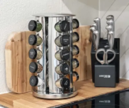 Anchorage Midtown Apartment- Wyoming 1