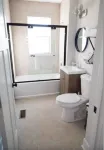 Large Renovated 1st FL Suite Forest Park/Oak Park