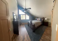 New Custom Log Condo Centrally Located in The Serene Mountains Of Brian Head.