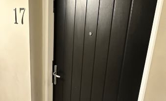 Modern & Stylish 1 Bedroom Flat