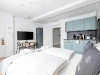 Limehome Klagenfurt Goessgasse Hotels near Stift Viktring