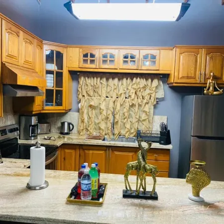 Blissett Apts Your  Home Away from Home