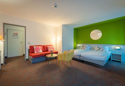 4. 데이즈 인 카셀..