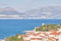 Queen's Lodge Mastrinka by Litto - Homestays